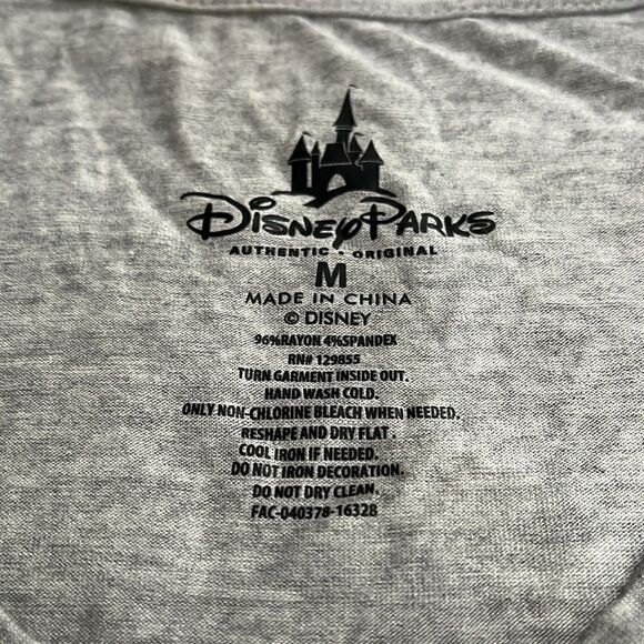 Disney Minnie Mouse shirt, size Medium - Picture 2 of 3